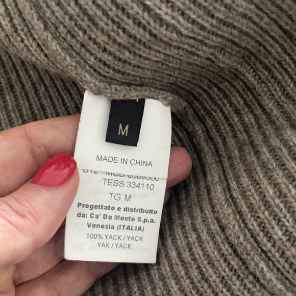 Yack Fur Vest .. size M - Picture 4 of 5